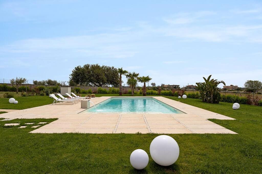 Villa Paradiso With Private Pool, Bbq Area, Huge Garden And Free Parking Modica Luaran gambar