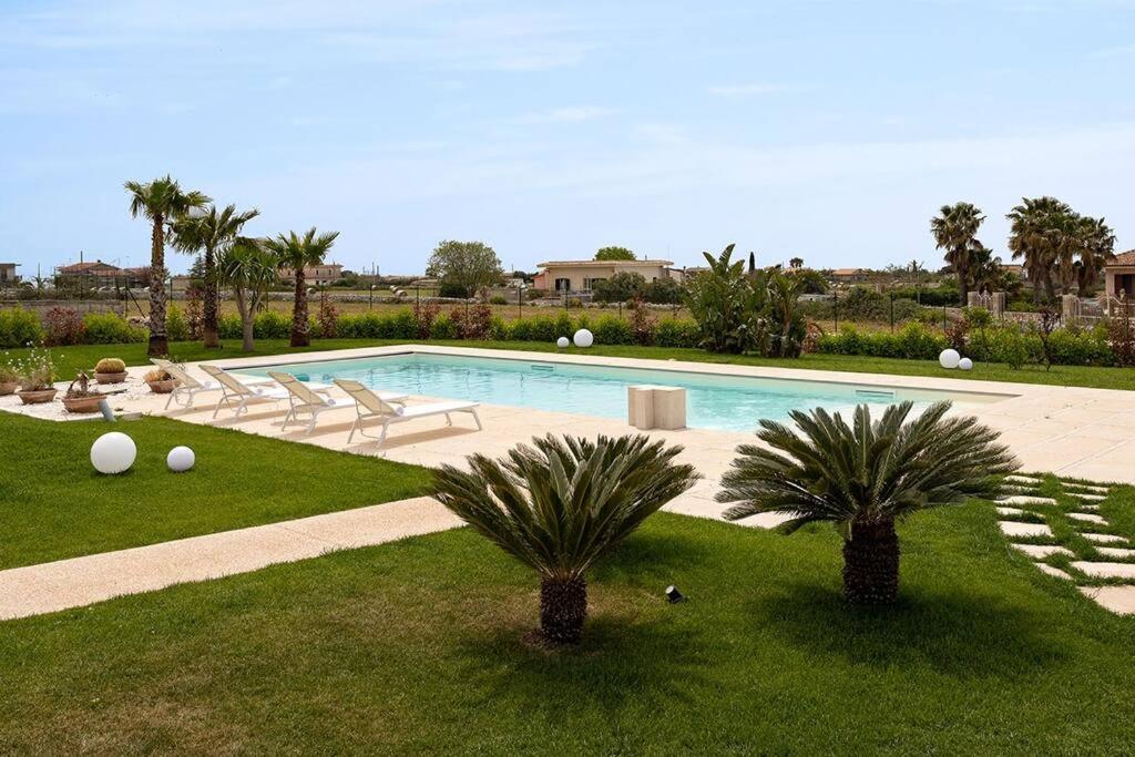 Villa Paradiso With Private Pool, Bbq Area, Huge Garden And Free Parking Modica Luaran gambar