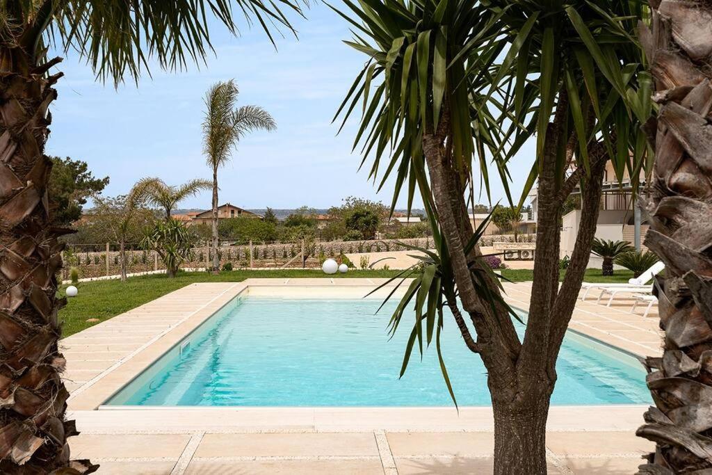 Villa Paradiso With Private Pool, Bbq Area, Huge Garden And Free Parking Modica Luaran gambar